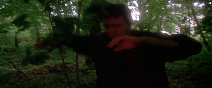 charmed-online-dot-net_EmbraceOfTheVampire2210.jpg