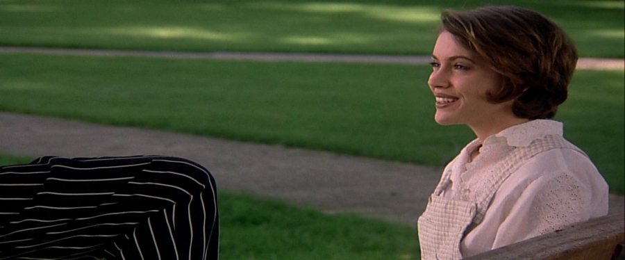 charmed-online-dot-net_EmbraceOfTheVampire2649.jpg