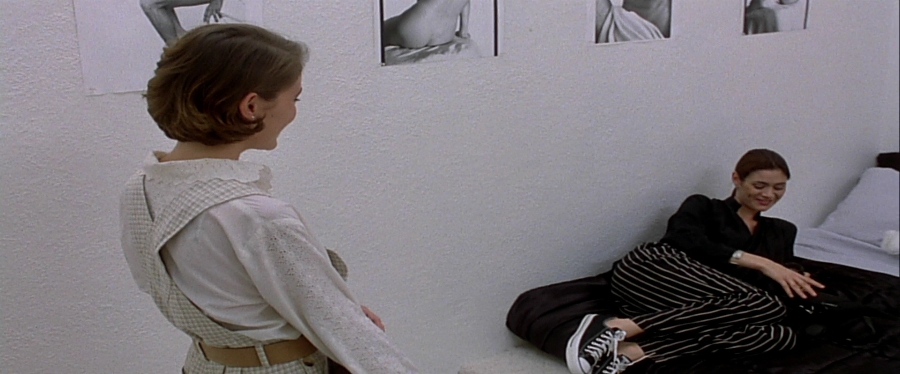 charmed-online-dot-net_EmbraceOfTheVampire2749.jpg charmed-online-dot-net_EmbraceOfTheVampire2749.jpg