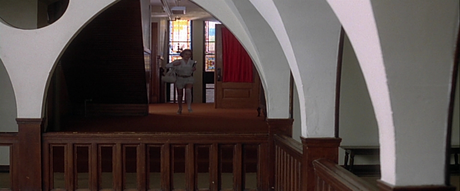 charmed-online-dot-net_EmbraceOfTheVampire3350.jpg