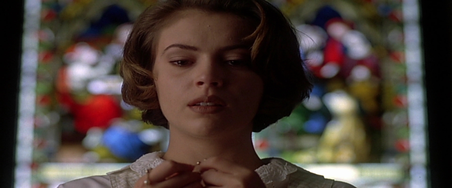 charmed-online-dot-net_EmbraceOfTheVampire3368.jpg