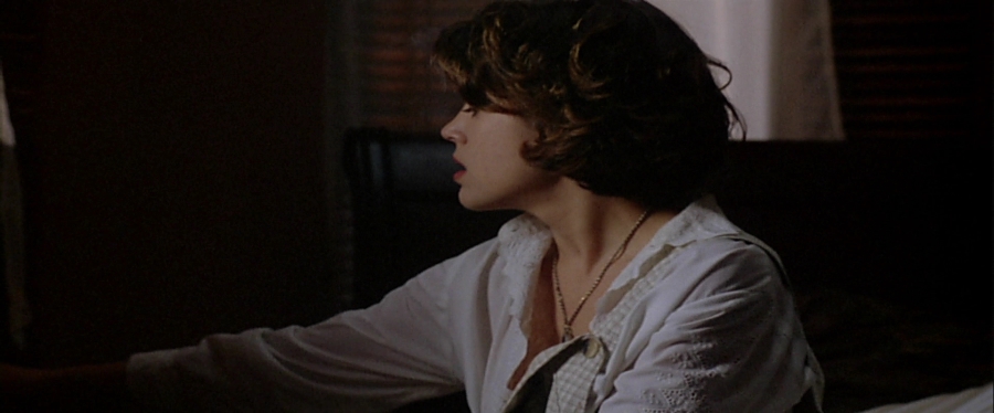 charmed-online-dot-net_EmbraceOfTheVampire3831.jpg