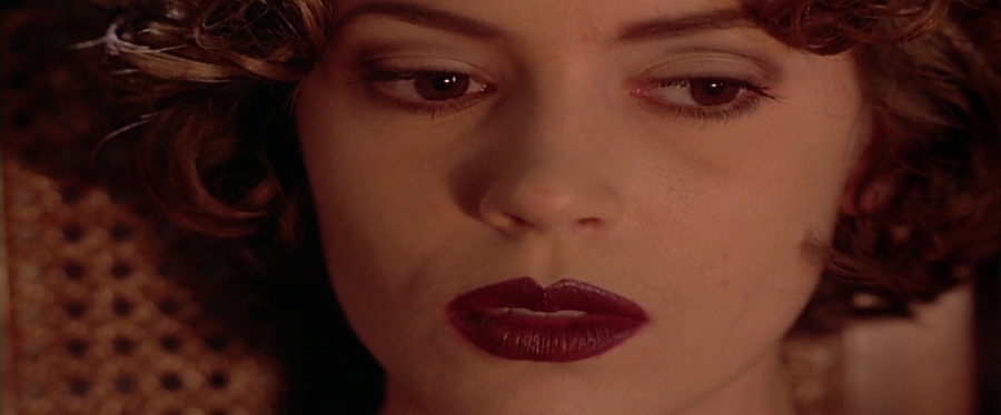 charmed-online-dot-net_EmbraceOfTheVampire3963.jpg