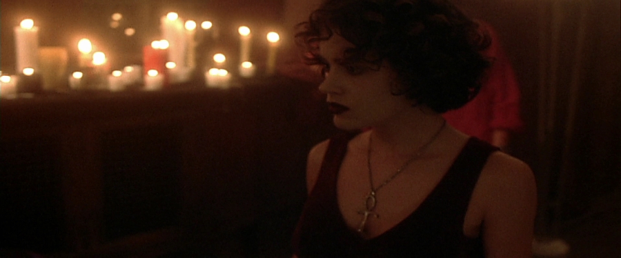charmed-online-dot-net_EmbraceOfTheVampire4051.jpg