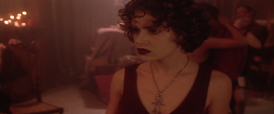 charmed-online-dot-net_EmbraceOfTheVampire4147.jpg
