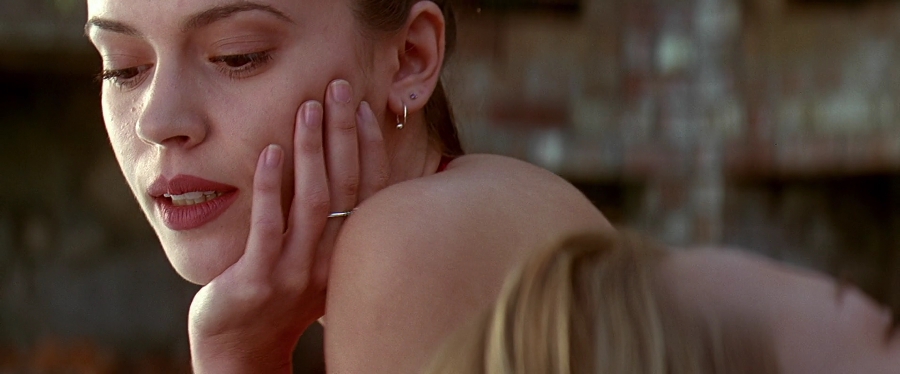 charmed-online-dot-net_Fear0422.jpg