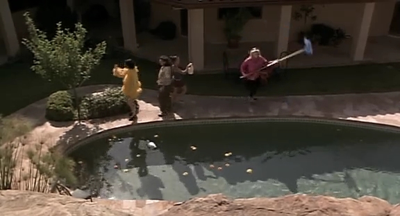 Charmed-Online_dot_nl-HugoPool3316.jpg Charmed-Online_dot_nl-HugoPool3316.jpg