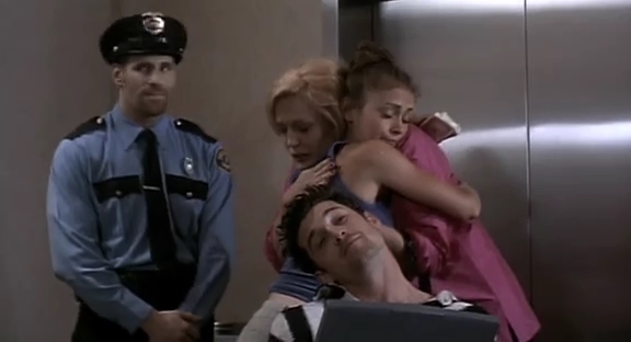 Charmed-Online_dot_nl-HugoPool4467.jpg