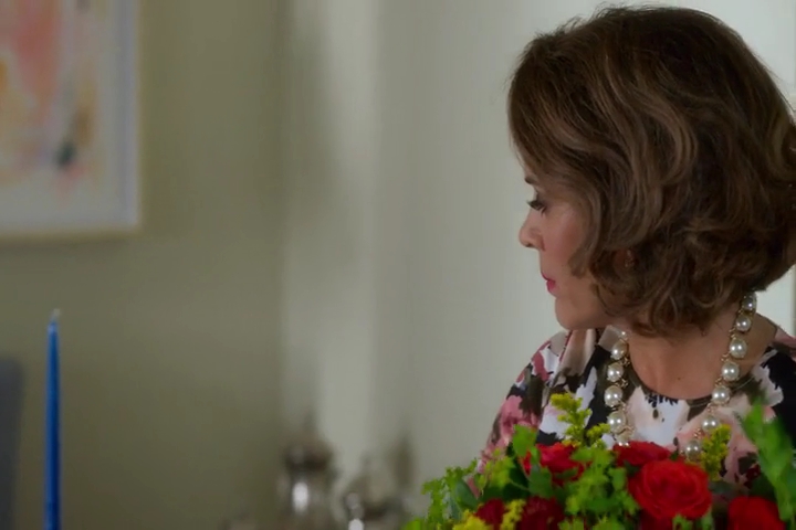 Charmed-Online-dot-NL_Insatiable1x03-0814.jpg
