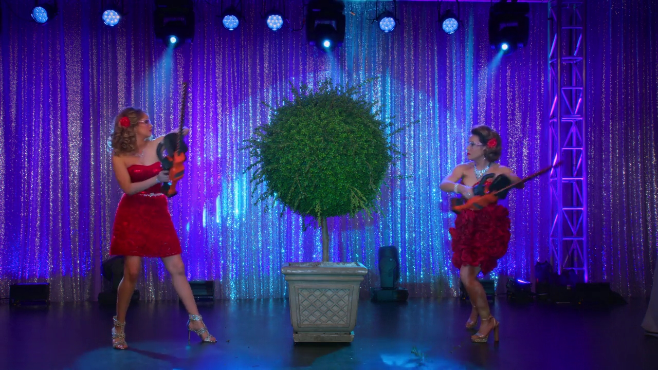 Charmed-Online-dot-NL_Insatiable1x04-4059.jpg