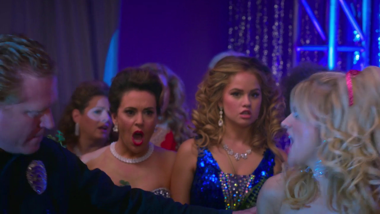 Charmed-Online-dot-NL_Insatiable1x04-4679.jpg