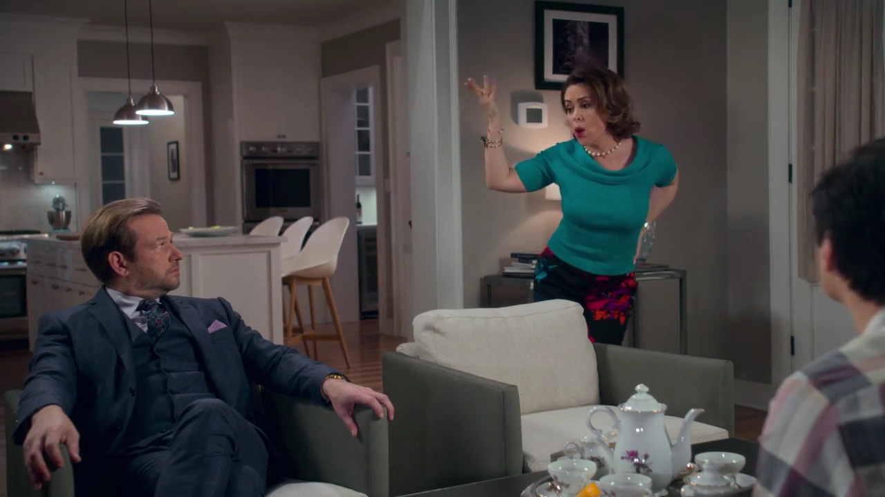 Charmed-Online-dot-NL_Insatiable1x09-0478.jpg