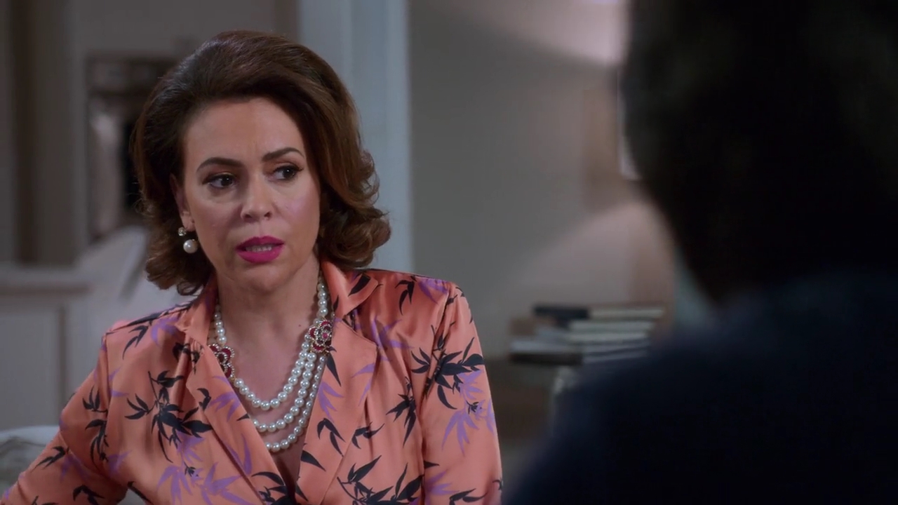 Charmed-Online-dot-NL_Insatiable1x09-0760.jpg