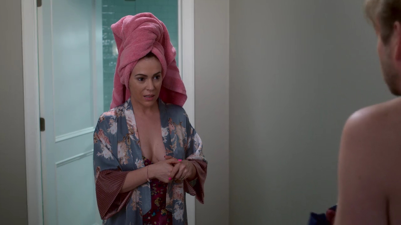 Charmed-Online-dot-NL_Insatiable1x10-0132.jpg