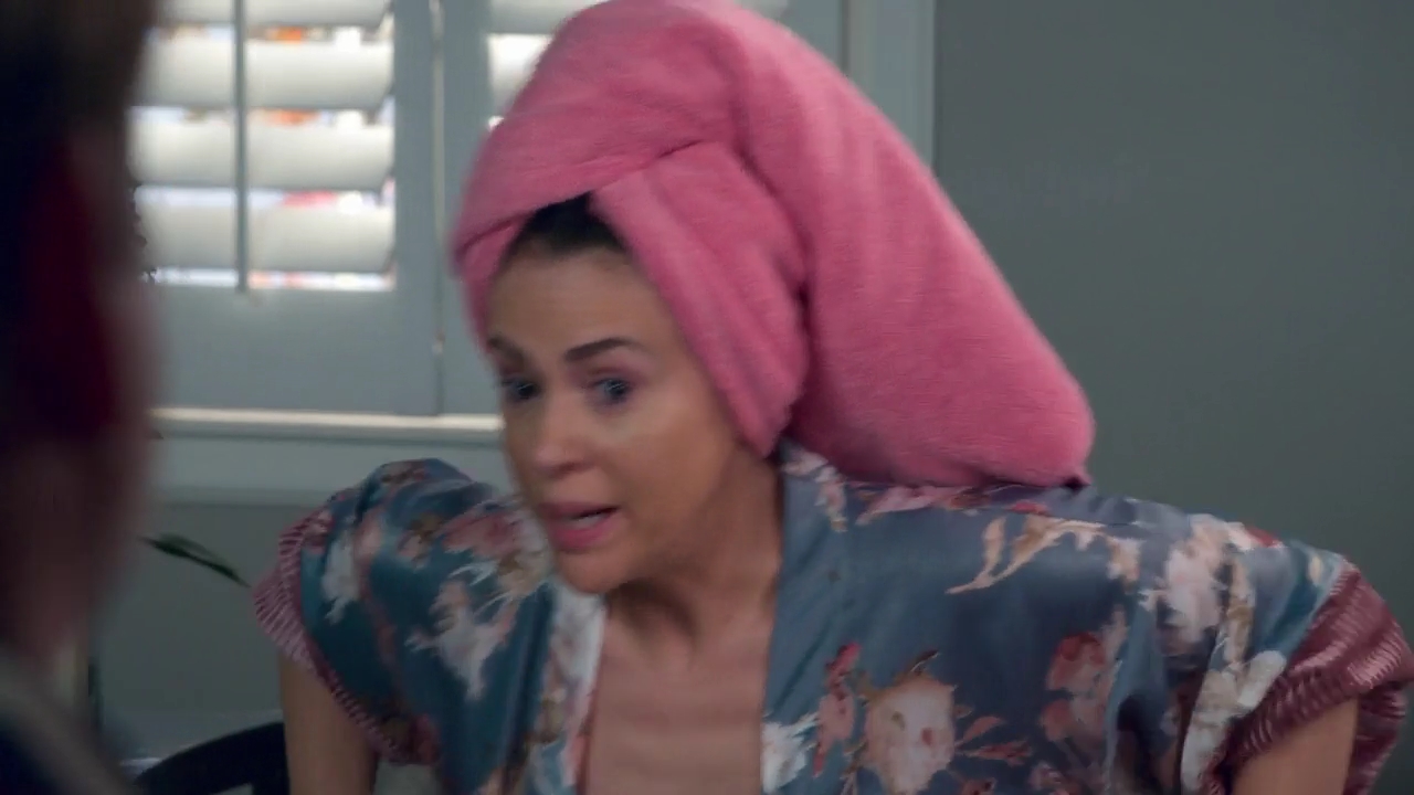 Charmed-Online-dot-NL_Insatiable1x10-0359.jpg