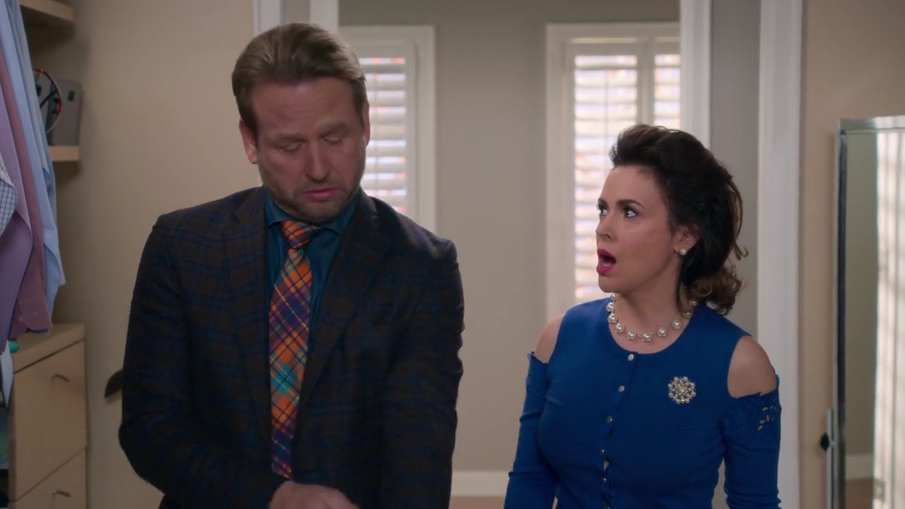 Charmed-Online-dot-NL_Insatiable1x10-1896.jpg