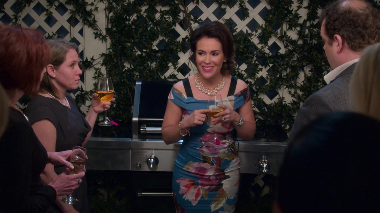 Charmed-Online-dot-NL_Insatiable1x10-2222.jpg