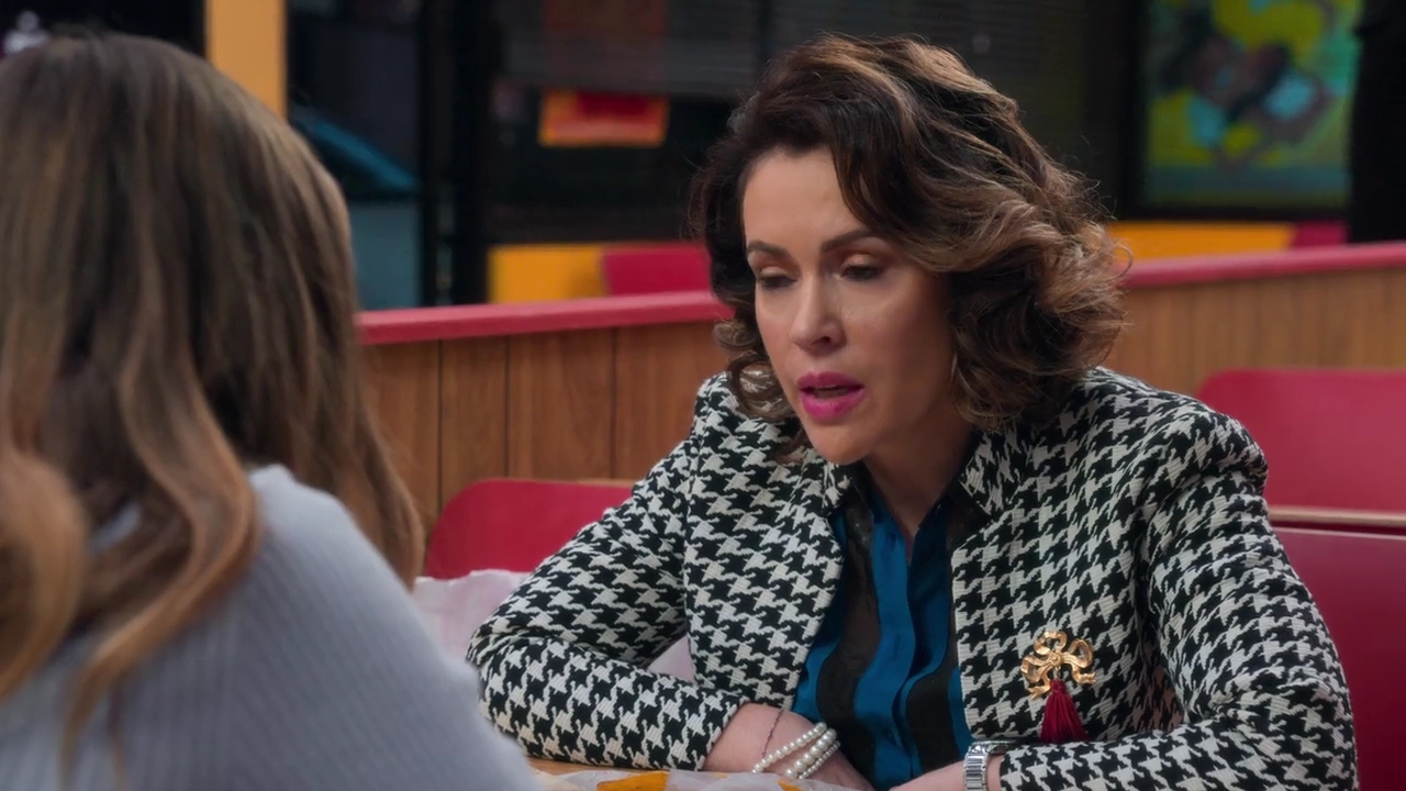 Charmed-Online-dot-NL_Insatiable1x11-1244.jpg