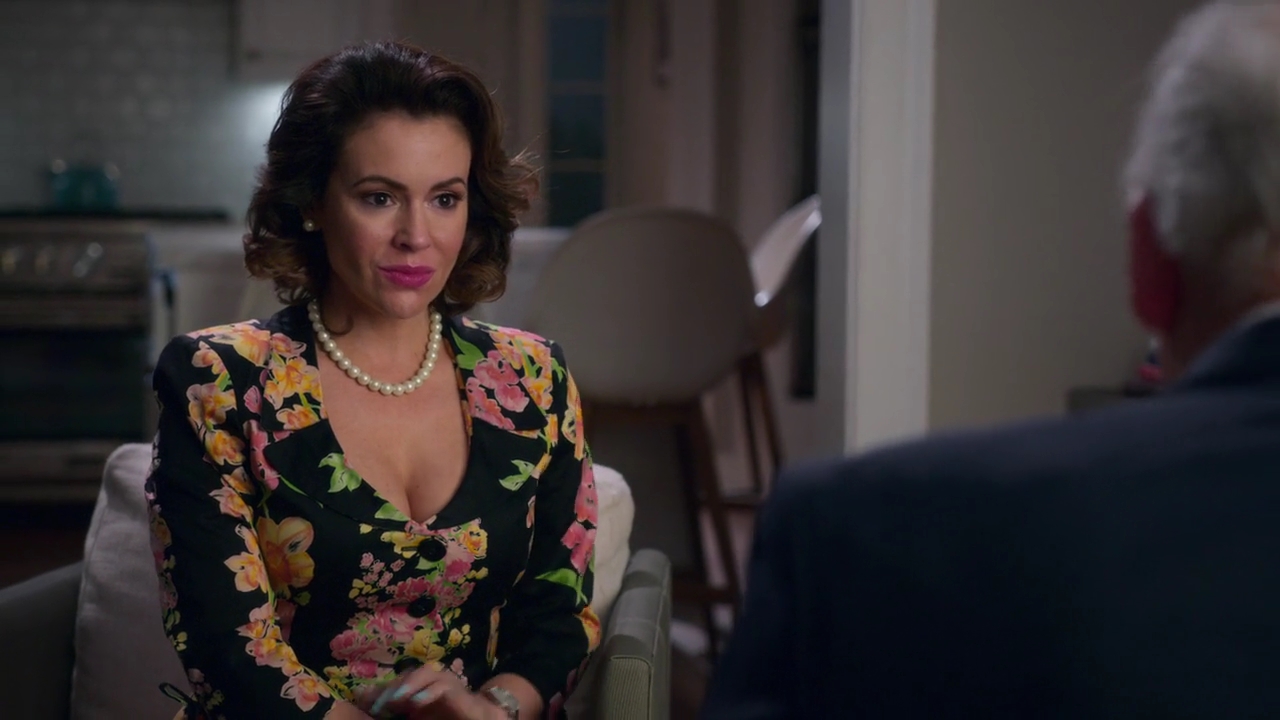 Charmed-Online-dot-NL_Insatiable1x11-2641.jpg