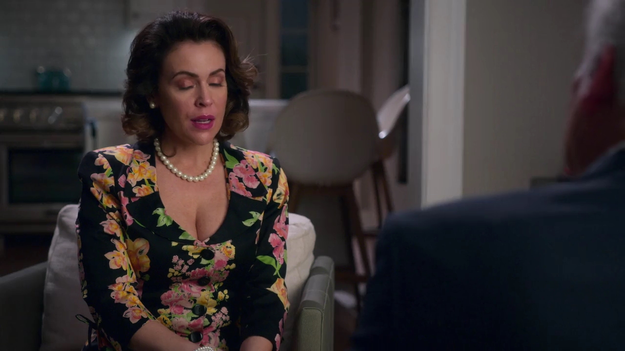Charmed-Online-dot-NL_Insatiable1x11-2667.jpg