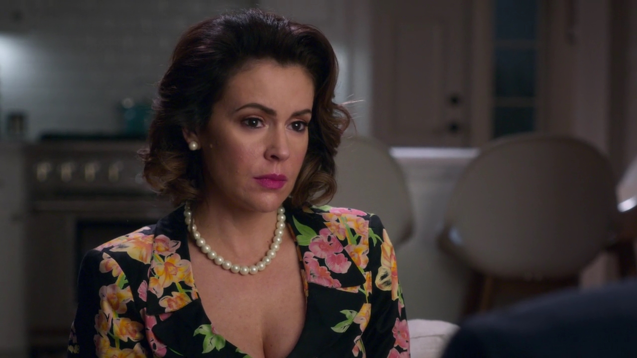 Charmed-Online-dot-NL_Insatiable1x11-2875.jpg