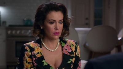 Charmed-Online-dot-NL_Insatiable1x11-2872.jpg