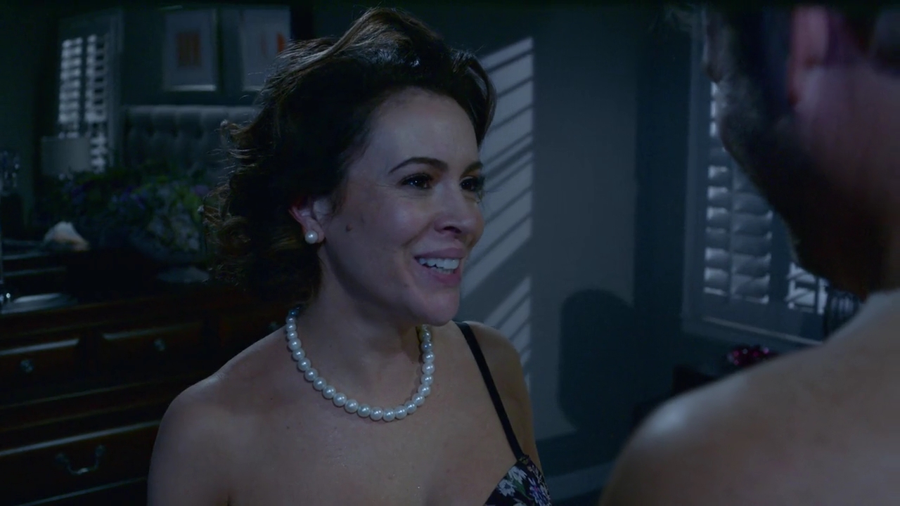 Charmed-Online-dot-NL_Insatiable1x12-0247.jpg