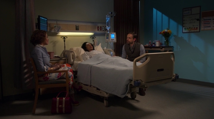 Charmed-Online-dot-nl_Insatiable2x02-00240.jpg