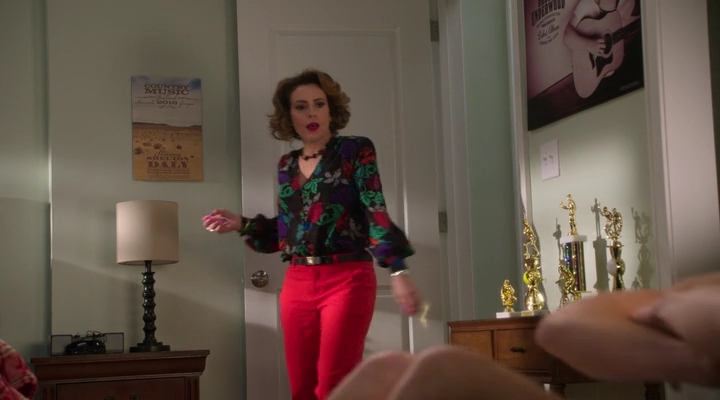 Charmed-Online-dot-nl_Insatiable2x02-00505.jpg