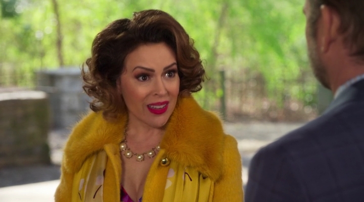 Charmed-Online-dot-nl_Insatiable2x02-01224.jpg