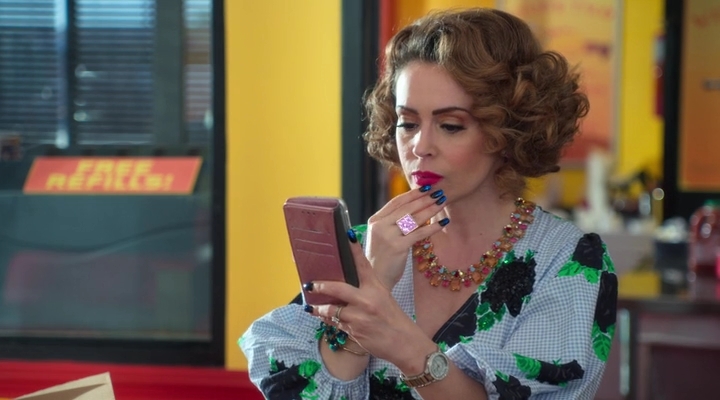 Charmed-Online-dot-nl_Insatiable2x04-00539.jpg