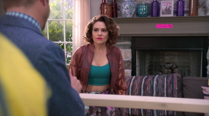 Charmed-Online-dot-nl_Insatiable2x08-00289.jpg