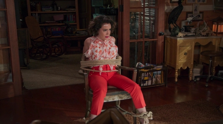 Charmed-Online-dot-nl_Insatiable2x09-00372.jpg