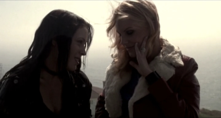 Charmed-Online-dot-nl_KissTheBride1271.jpg