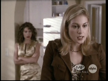 Charmed-Online-dot-net_MelrosePlace6x05-0281.jpg