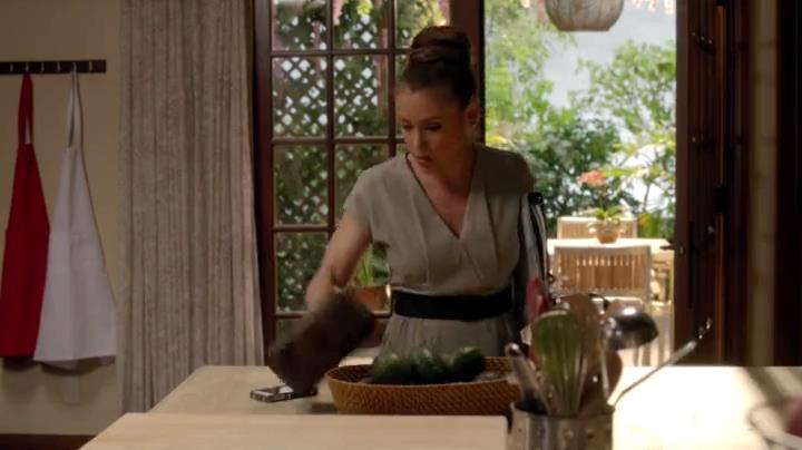 Charmed-Online-dot-net_Mistresses1x02TheMorningAfter0130.jpg