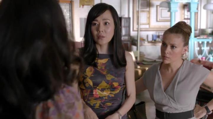 Charmed-Online-dot-net_Mistresses1x02TheMorningAfter0270.jpg