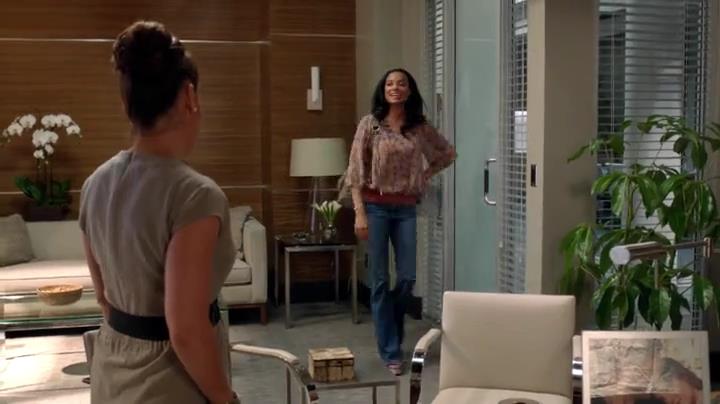 Charmed-Online-dot-net_Mistresses1x02TheMorningAfter0872.jpg