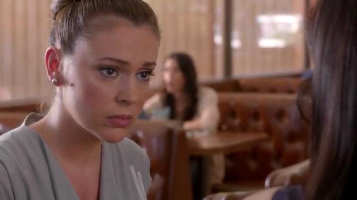 Charmed-Online-dot-net_Mistresses1x02TheMorningAfter1032.jpg