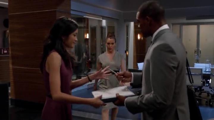 Charmed-Online-dot-net_Mistresses1x02TheMorningAfter1226.jpg
