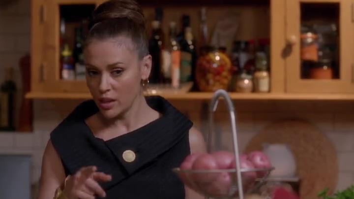 Charmed-Online-dot-net_Mistresses1x02TheMorningAfter2230.jpg