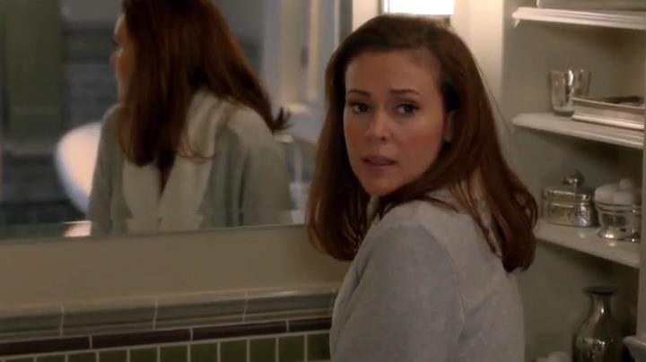 Charmed-Online-dot-net_Mistresses1x04AKissIsJustaKiss2368.jpg