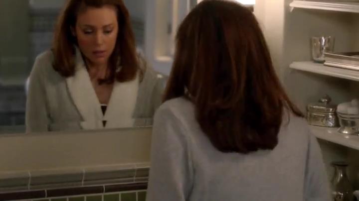 Charmed-Online-dot-net_Mistresses1x04AKissIsJustaKiss2370.jpg