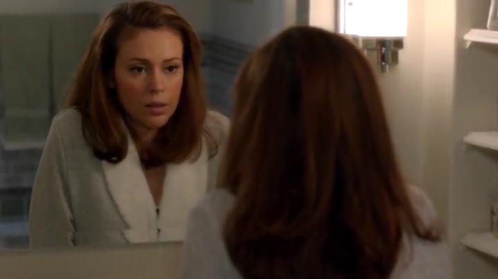 Charmed-Online-dot-net_Mistresses1x04AKissIsJustaKiss2385.jpg