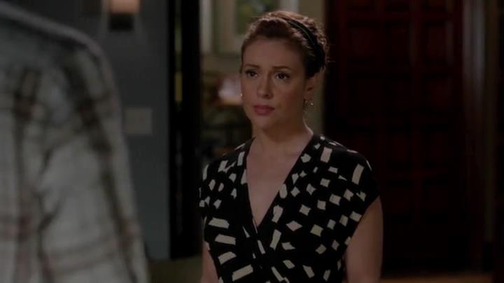 Charmed-Online-dot-net_Mistresses1x05_DecisionsDecisions2424.jpg