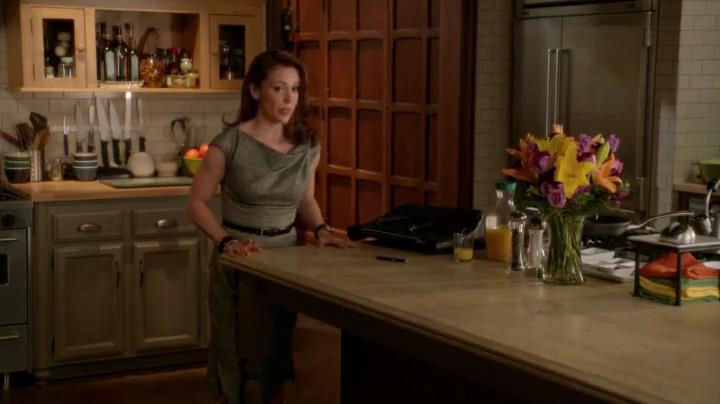 Charmed-Online-dot-net_Mistresses1x07AllIn2216.jpg