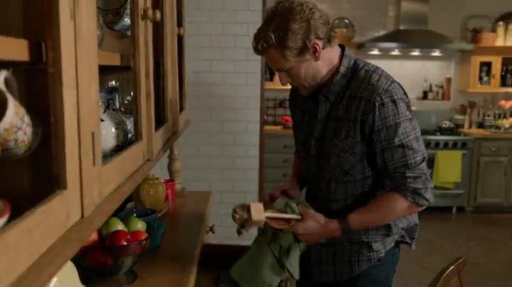 Charmed-Online-dot-net_Mistresses1x09GuessWhosComingtoDinner0181.jpg