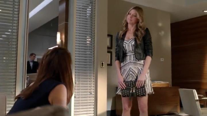 Charmed-Online-dot-net_Mistresses1x09GuessWhosComingtoDinner0699.jpg