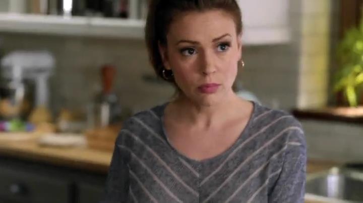 Charmed-Online-dot-net_Mistresses1x09GuessWhosComingtoDinner1560.jpg