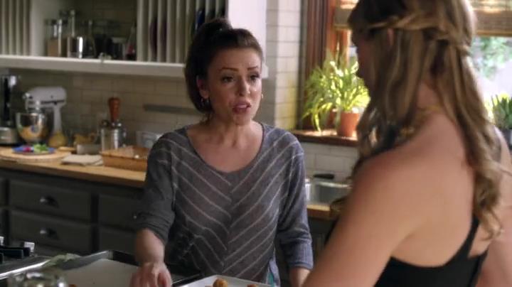 Charmed-Online-dot-net_Mistresses1x09GuessWhosComingtoDinner1577.jpg